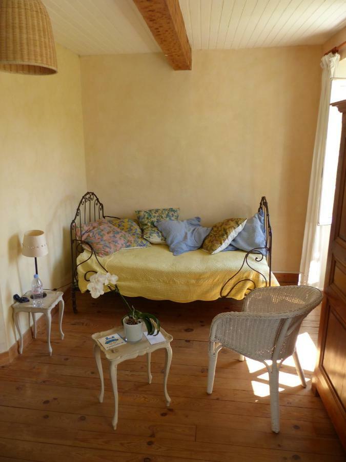 Soleil Et Ombre Hotel Villedieu  ภายนอก รูปภาพ